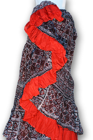 Combodeal - Grey lurex skirt with red and black blockprint